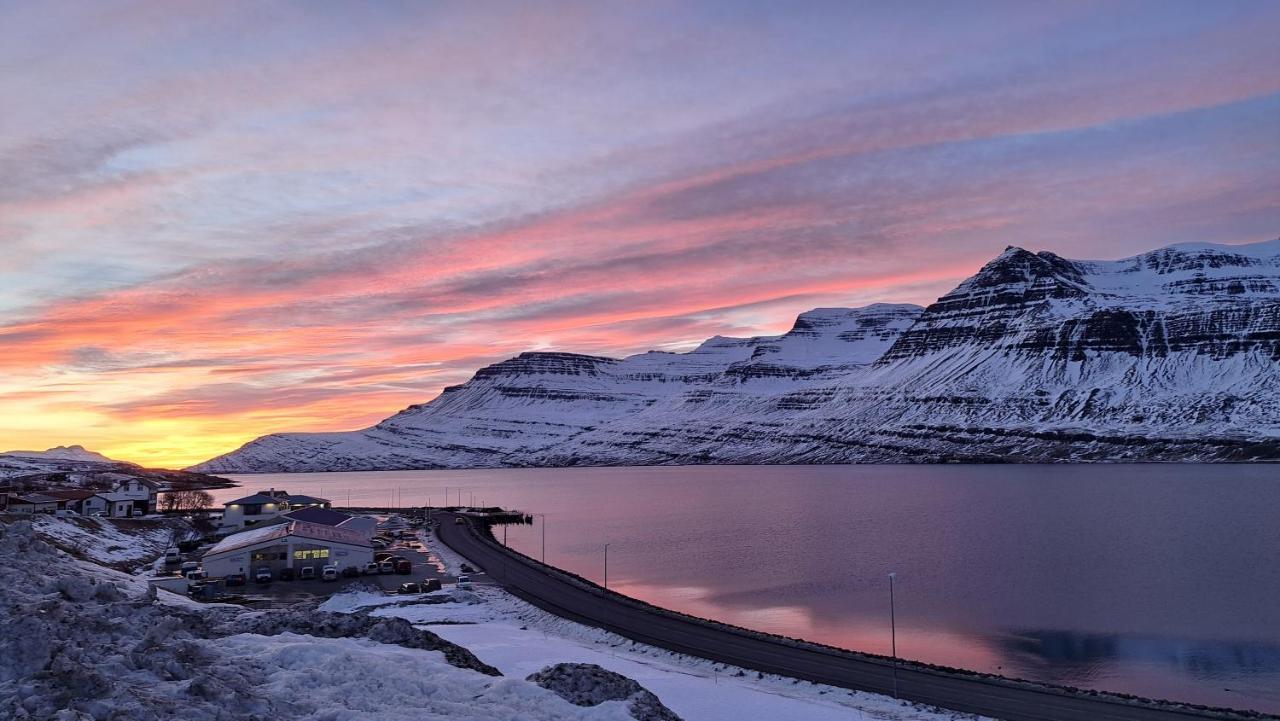 Reydarfjordur Apartment Exteriör bild